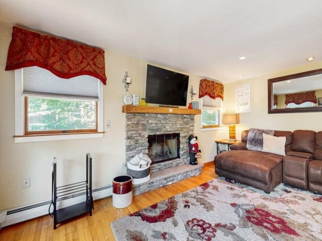 Building Photo - 26 Marley Way Unit SI ID1499998P