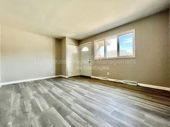 Photo - 18169 Swiss Dr