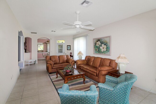 Photo - Pelican Pointe Seasonal Villa for Rent