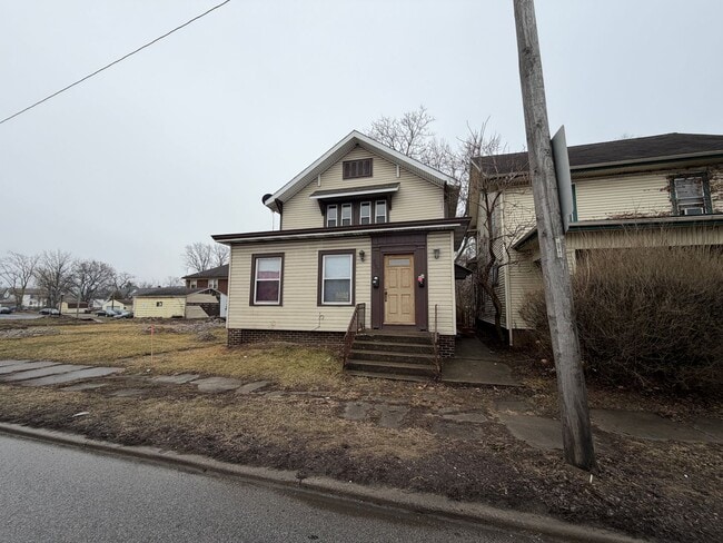 Building Photo - 524 E Jefferson Blvd Unit Apt 200