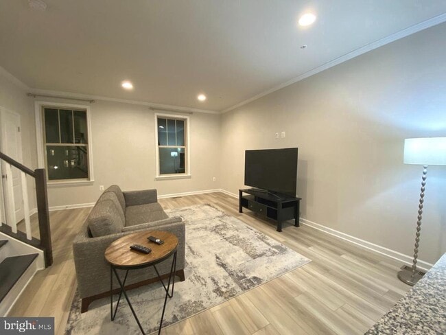 Photo - 1659 Magundy St