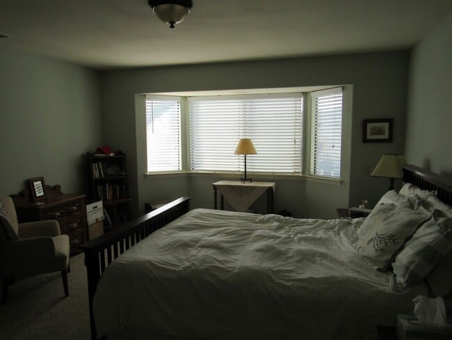 Photo - 3 bed, 2 bath, two car garage Condo on the Central Coast