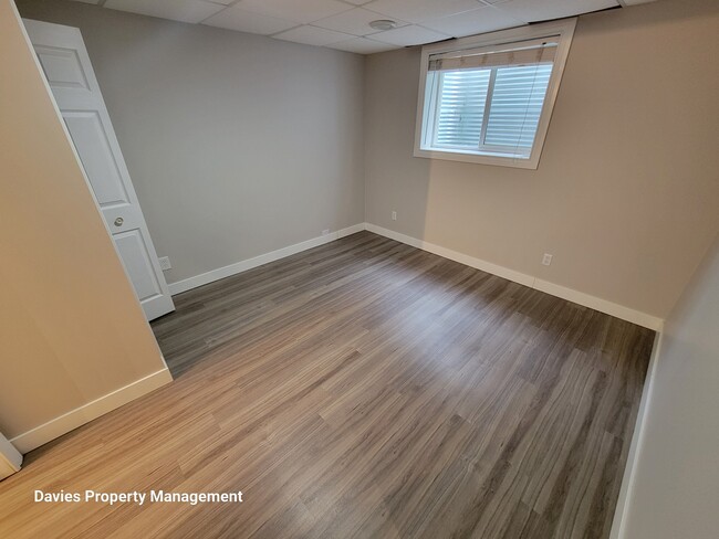 Photo - 5061 Stanton Dr SW