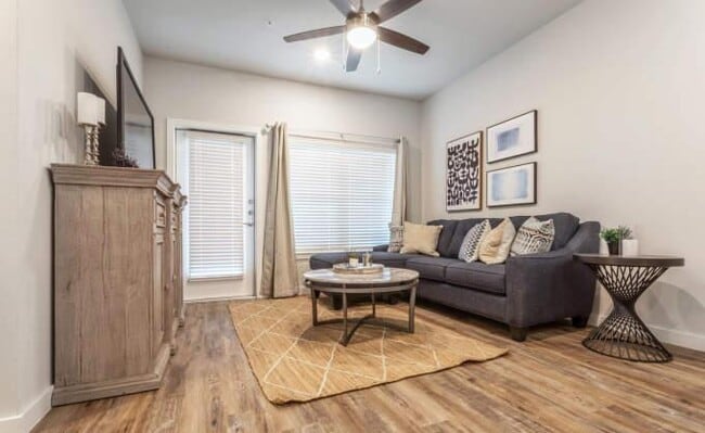 Building Photo - 1 bedroom in Katy TX 77449 Unit 1292 Rental