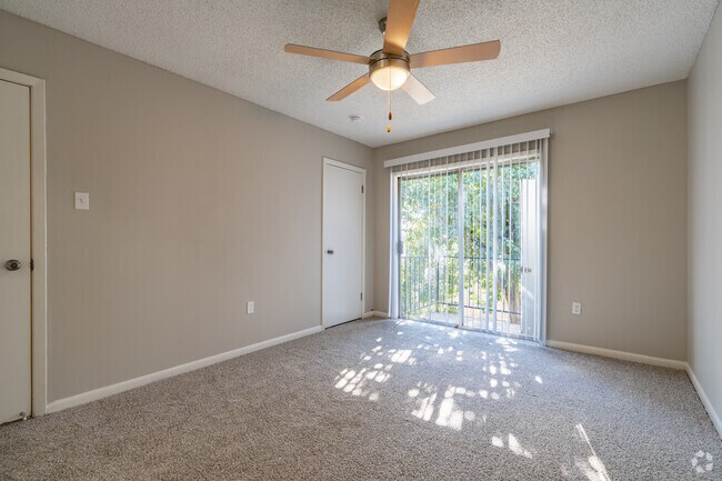 The Southern 2BR, 2BA - 890SF - Primary Bedroom - The View at Breckenridge Apartments