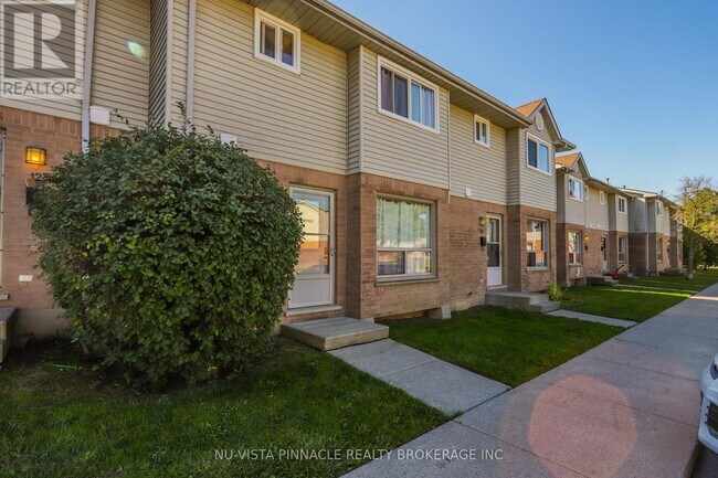 Photo - 14 - 595 THIRD STREET