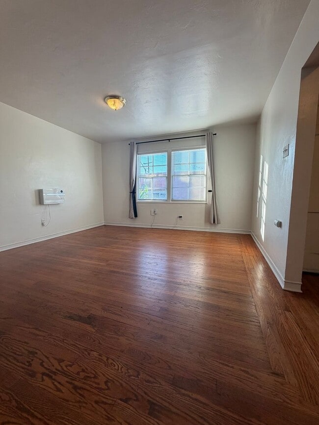 Photo - 1602 Ashby Ave