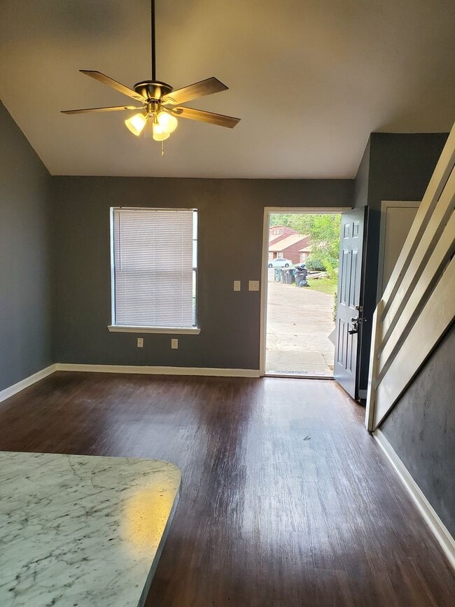 Photo - Dual Suite Comfort: 2BR/2BA Townhouse with Washer/Dryer Included