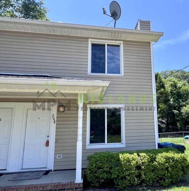 Photo - 208E S. Cromwell St.