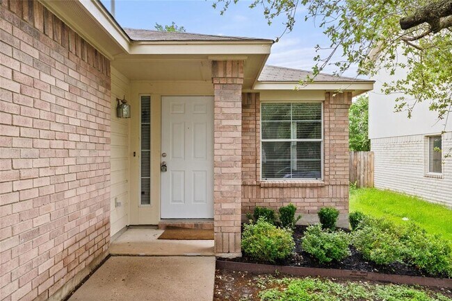 Photo - 437 Sweet Leaf Ln