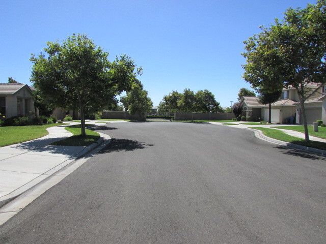 Photo - Single story home in Turlock!!