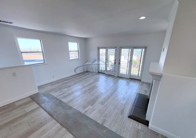 Photo - 3507 S Kerckhoff Ave