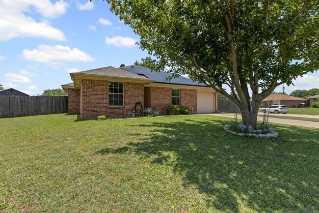 Photo - Welcome to this inviting 3-bedroom, 2-bath...