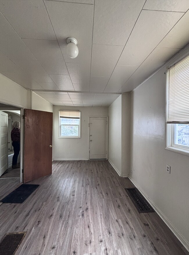 Photo - 241 N Hayes Ave Unit 2