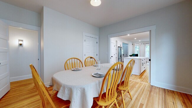 Photo - 276-278 Willow St Unit 1