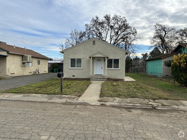 Building Photo - 1872 Ayers Ave Rental