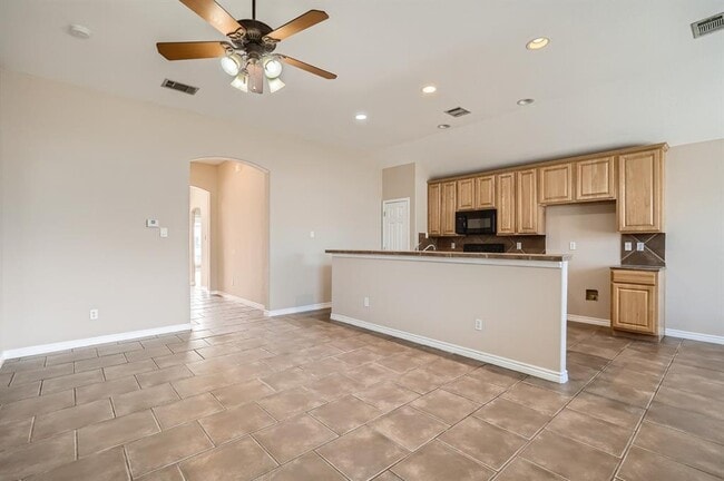 Photo - 3032 Douglas Fir Dr