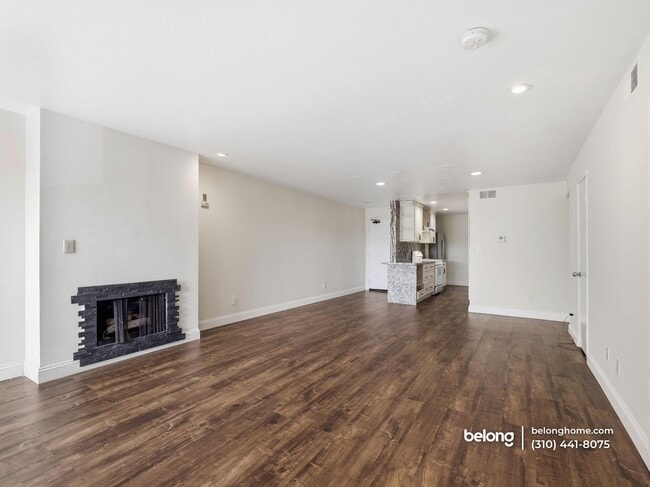 Photo - 1940 Highland Ave