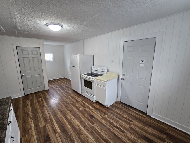 Building Photo - 1801 50th St