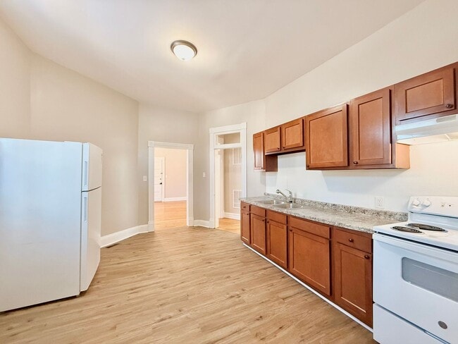 Photo - North Mecklenburg Duplexes Unidad 215C-Side