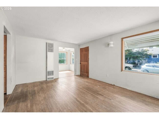 Photo - Warner Street Northeast