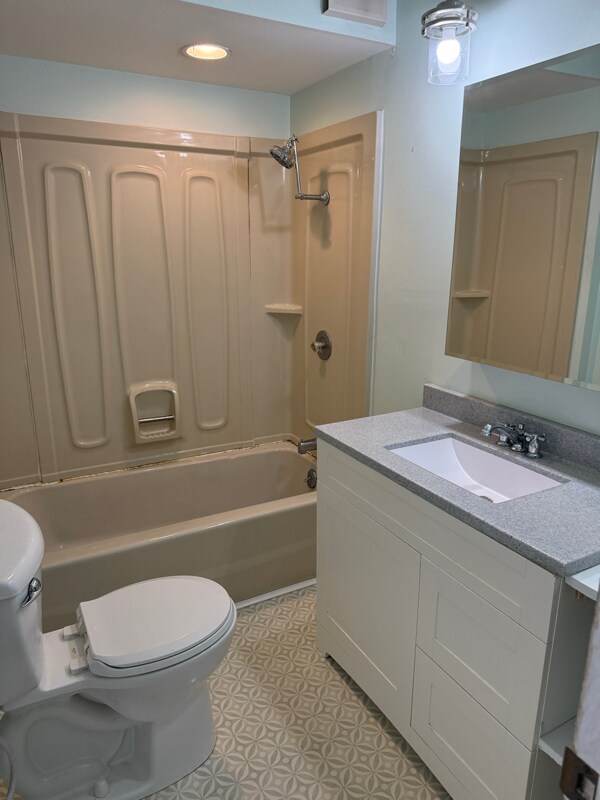 Photo - 138 W Laurel Ave