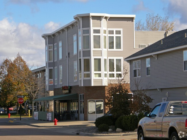 Building Photo - Landmark Square Apartments