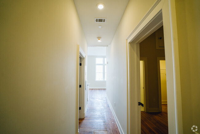 Building Photo - 520 Mulberry St Unit 301 Rental