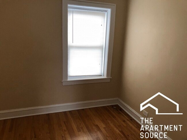 Photo - 4454 W Diversey Ave Unit 2E