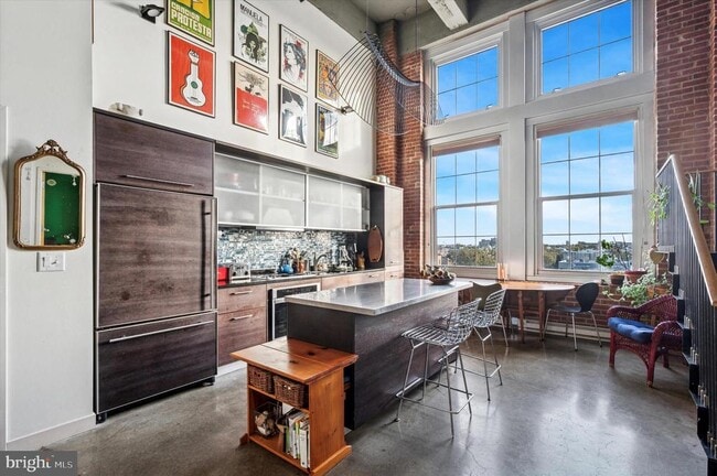 Building Photo - 1101 Washington Ave Unit 517