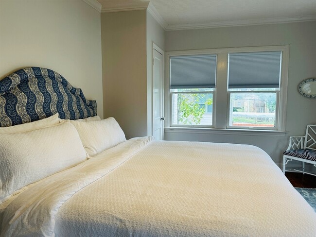 Building Photo - 2506 Rosedale St