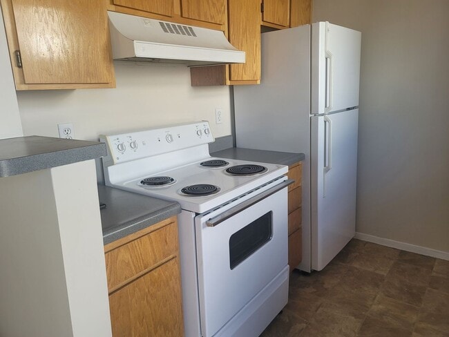 Photo - 3 Bedroom Town Home in Magna