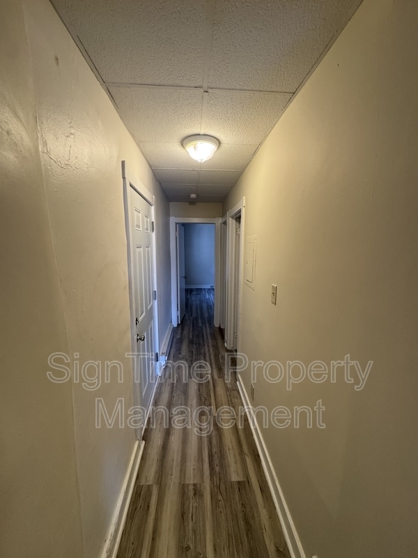 Photo - 40 E Washington St Unit Apt 2B