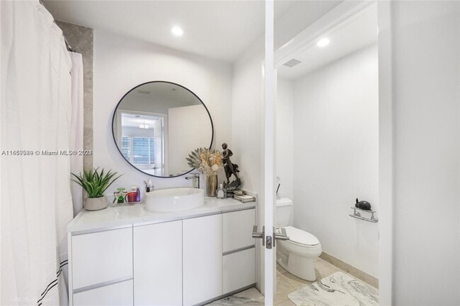 Photo - 801 Brickell Key Blvd Unit 3204