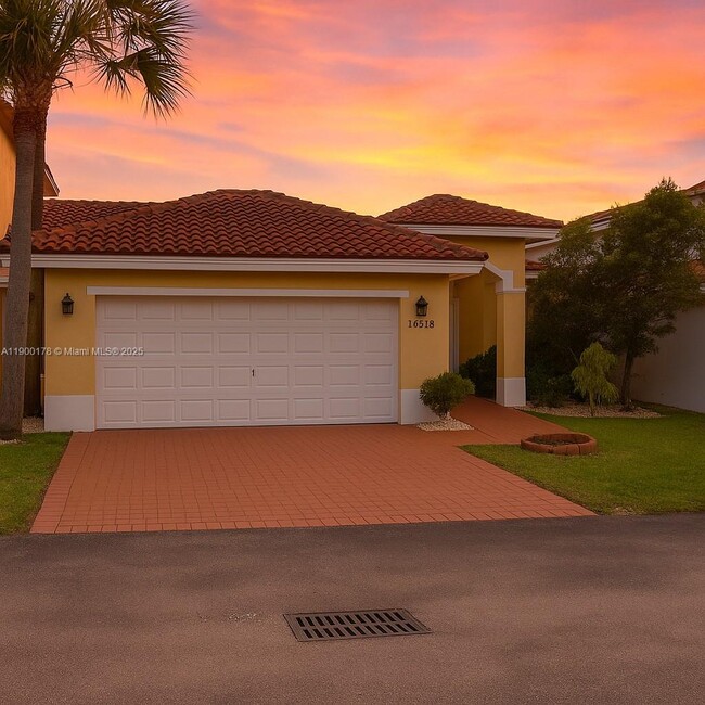 Photo - 16318 SW 45th Terrace