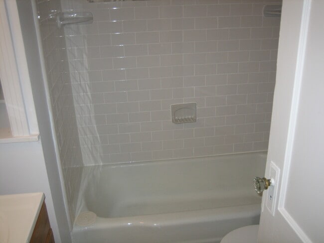 Photo - 142 S Bryant Ave Unidad 2