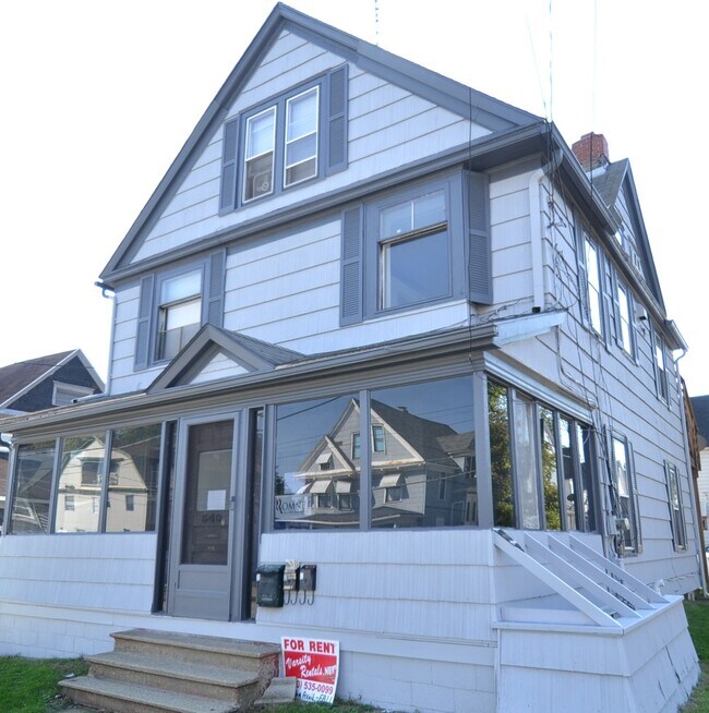 Photo - 540 E Buchtel Ave