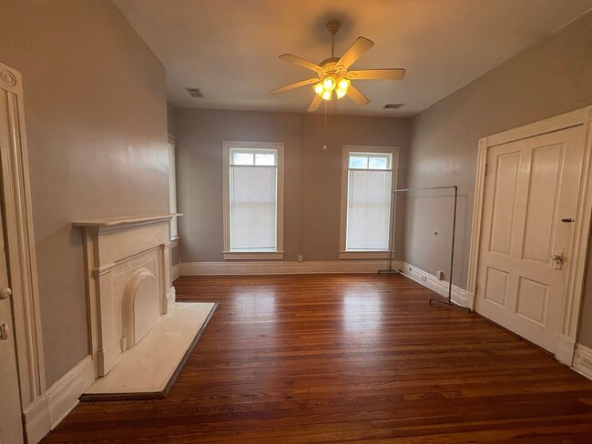 Photo - 479-U Spring St