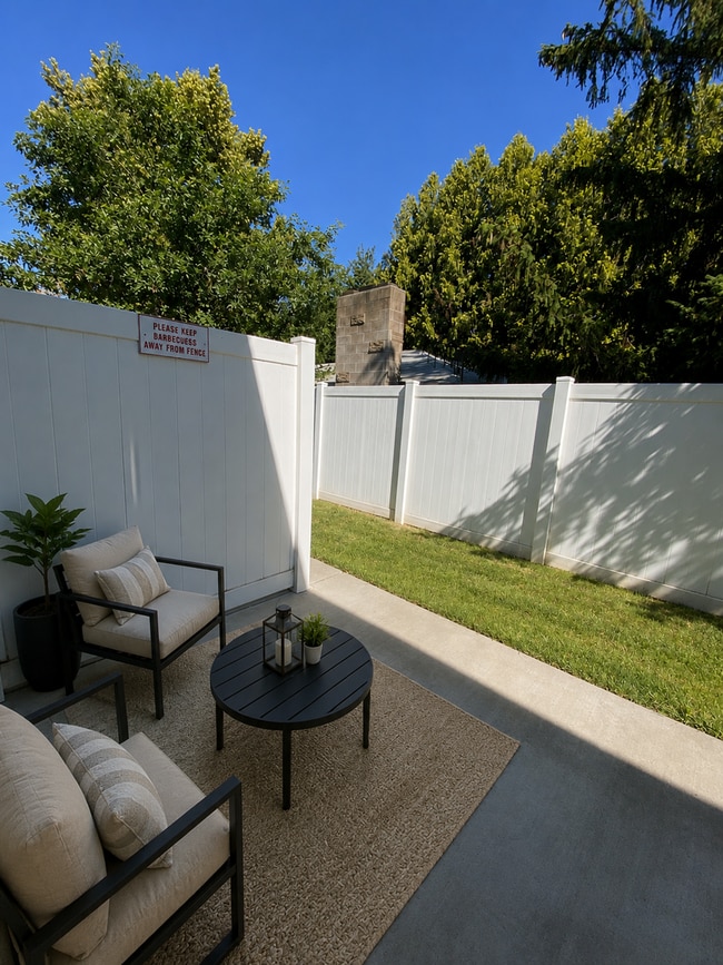 Photo - Skip Shared Laundry—Upgrade Your Lifestyle! he Yakima Home You've Been Waiting For.