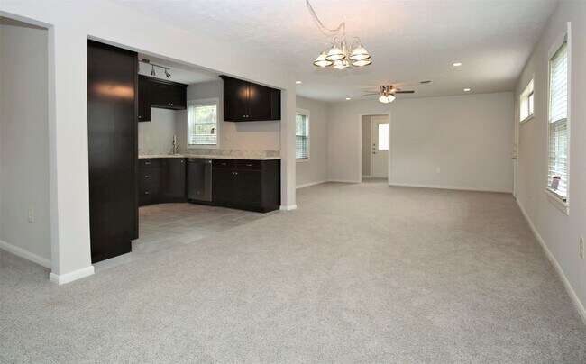 Photo - 4830 Culmore Dr