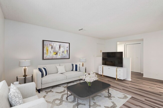 Cedar Glen Apartments