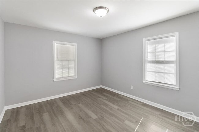 Photo - 1724 E 39th St