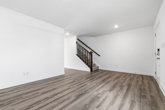 Photo - 3926 Quinn Rd