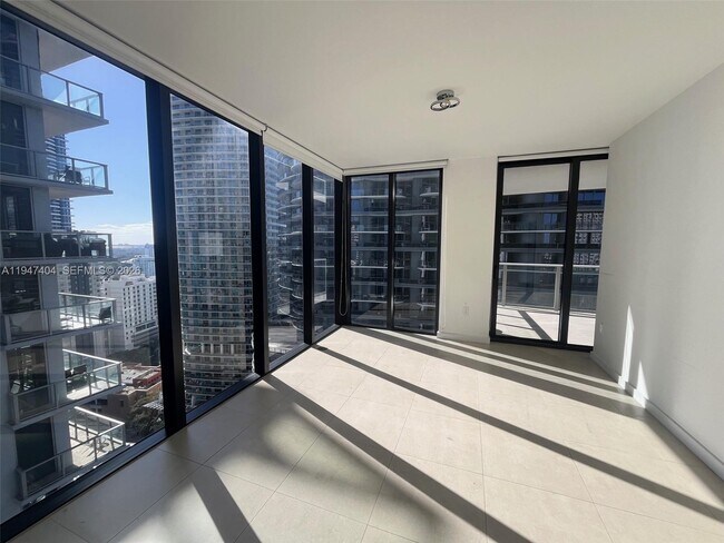 Photo - 1010 Brickell Ave Unit 2406
