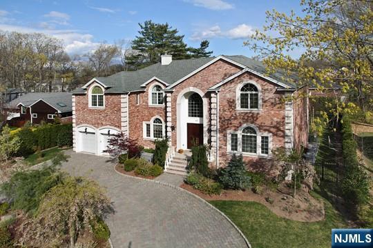 Photo - 417 N Woodland St