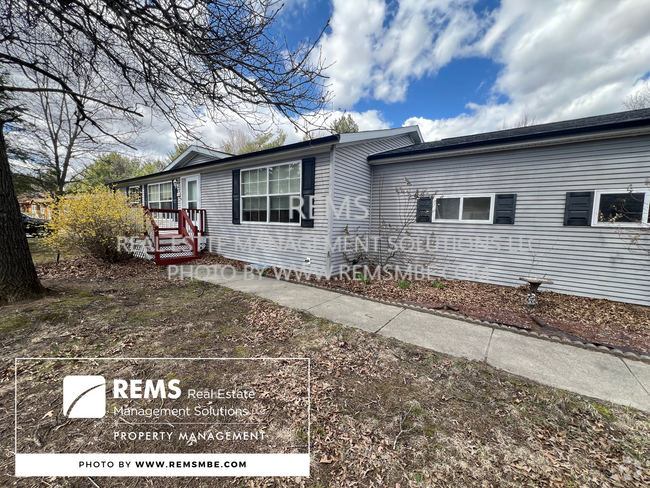 Building Photo - 115 Northwoods Cir Rental