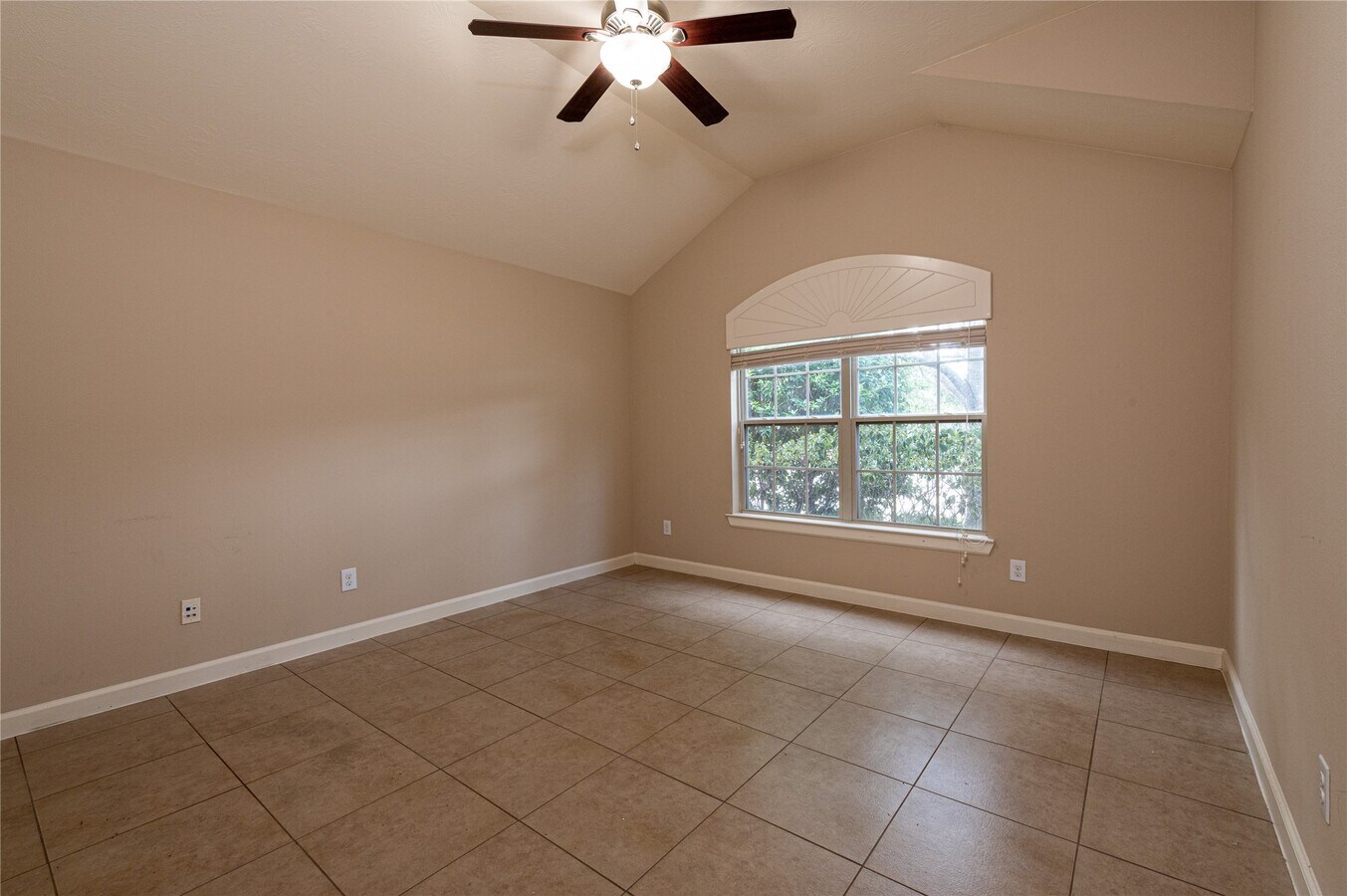 Photo - 4006 Tranquil Forest