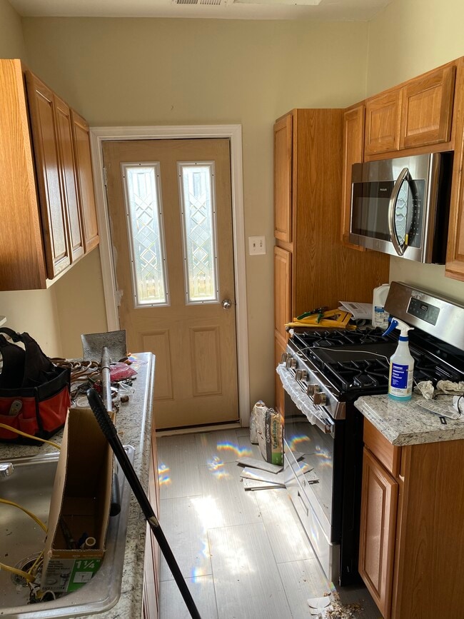 Photo - 208 W Adams Ave