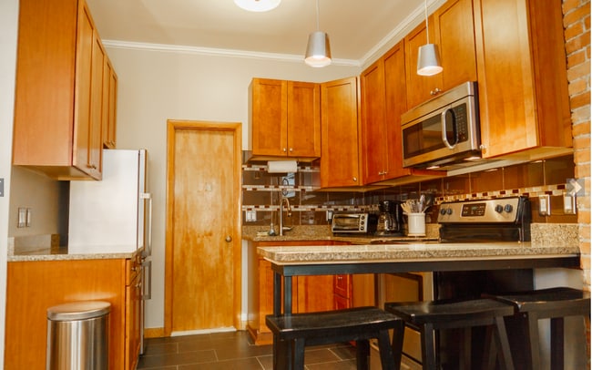 Photo - 19 Garrison St