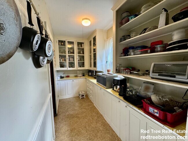 Photo - 5 Regent Cir